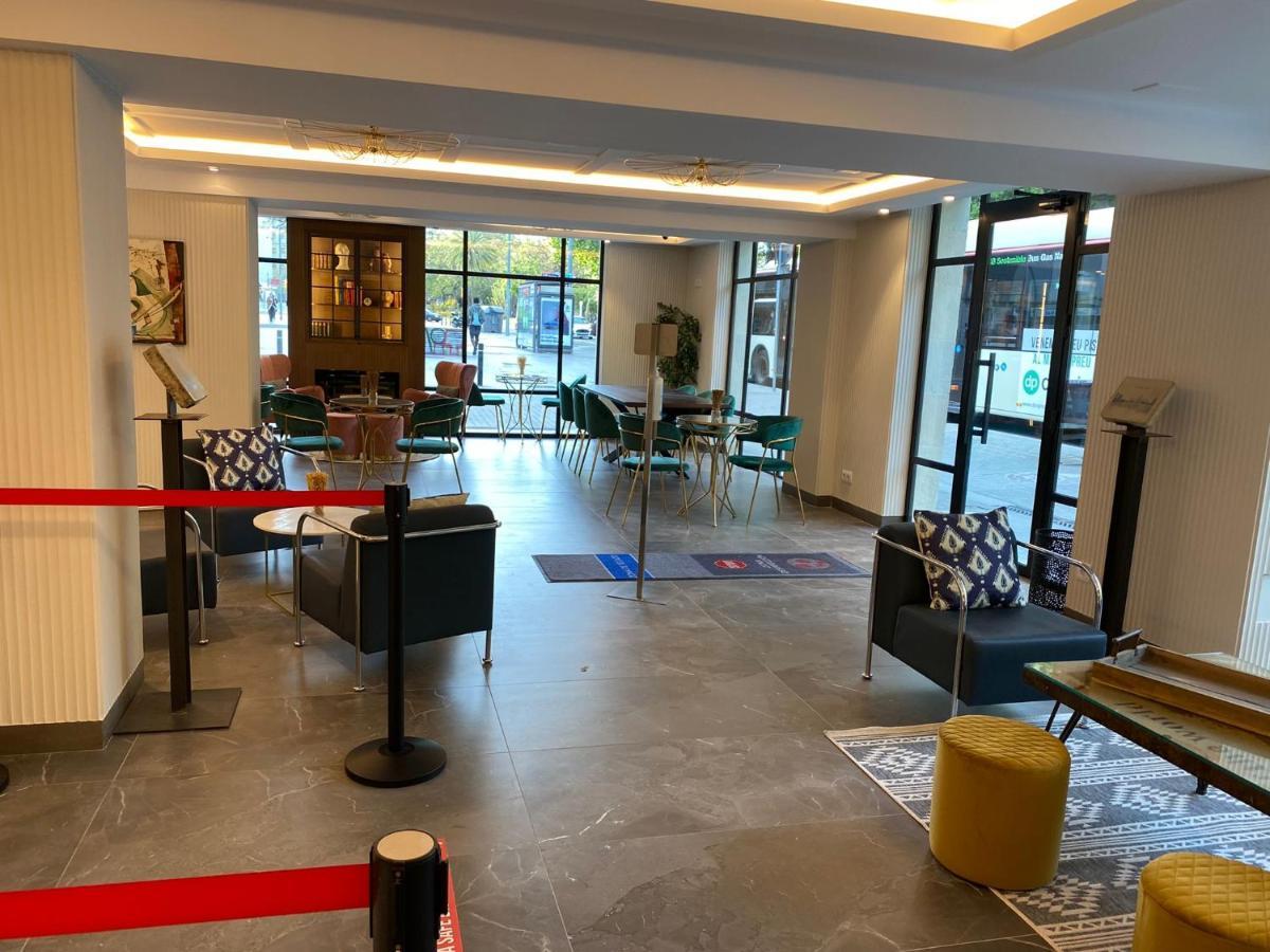 Oasis Hotel Barcelona