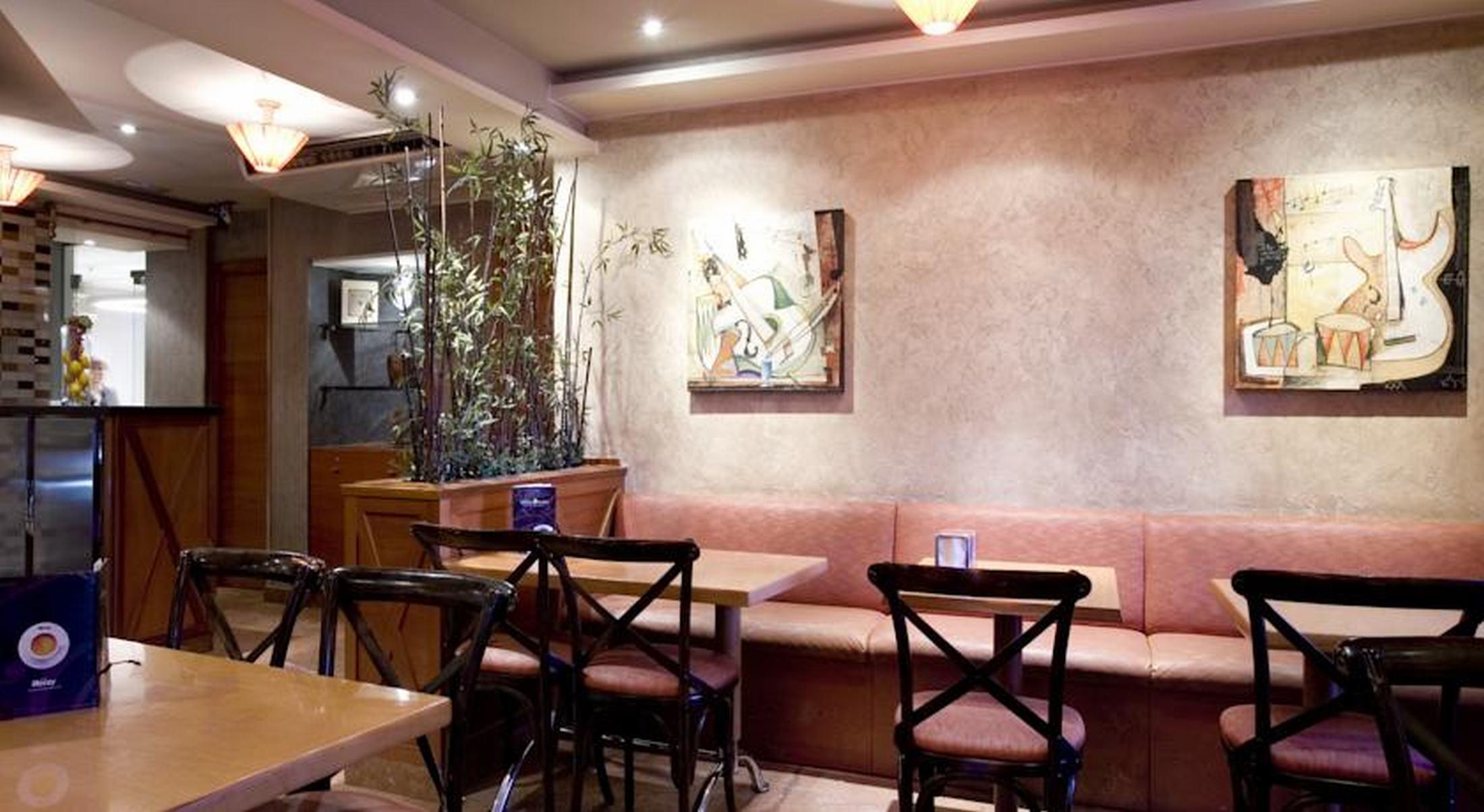 Oasis Hotel Barcelona